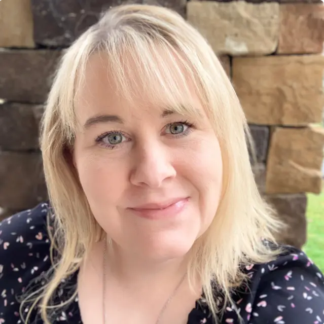 Jenelle, Director of Operations & Finance